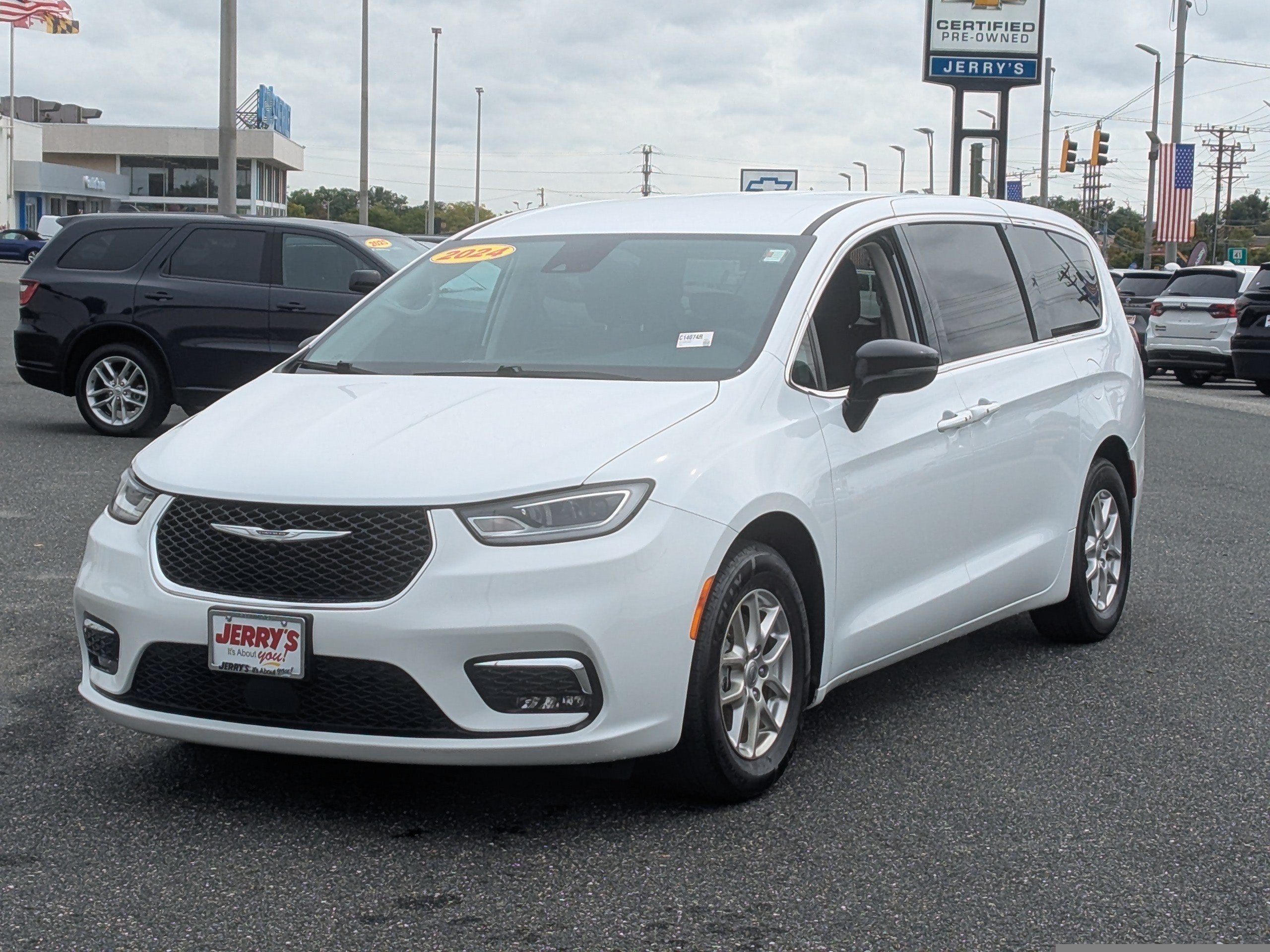 2024 Chrysler Pacifica Touring L