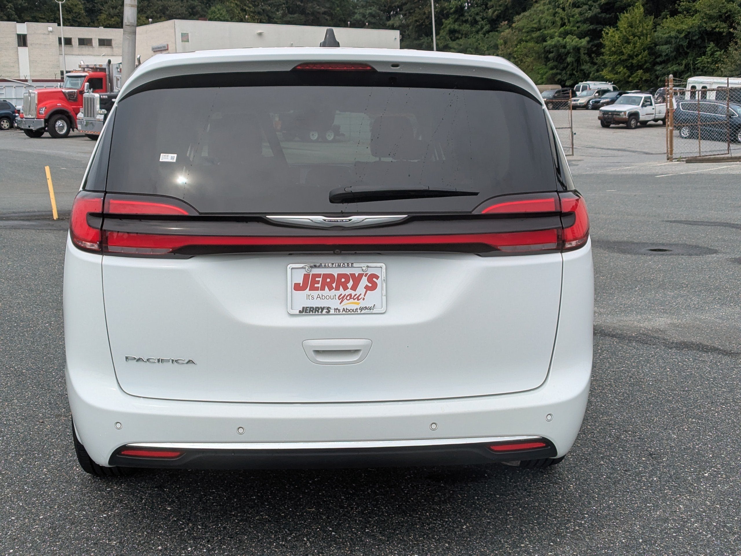 2024 Chrysler Pacifica Touring L