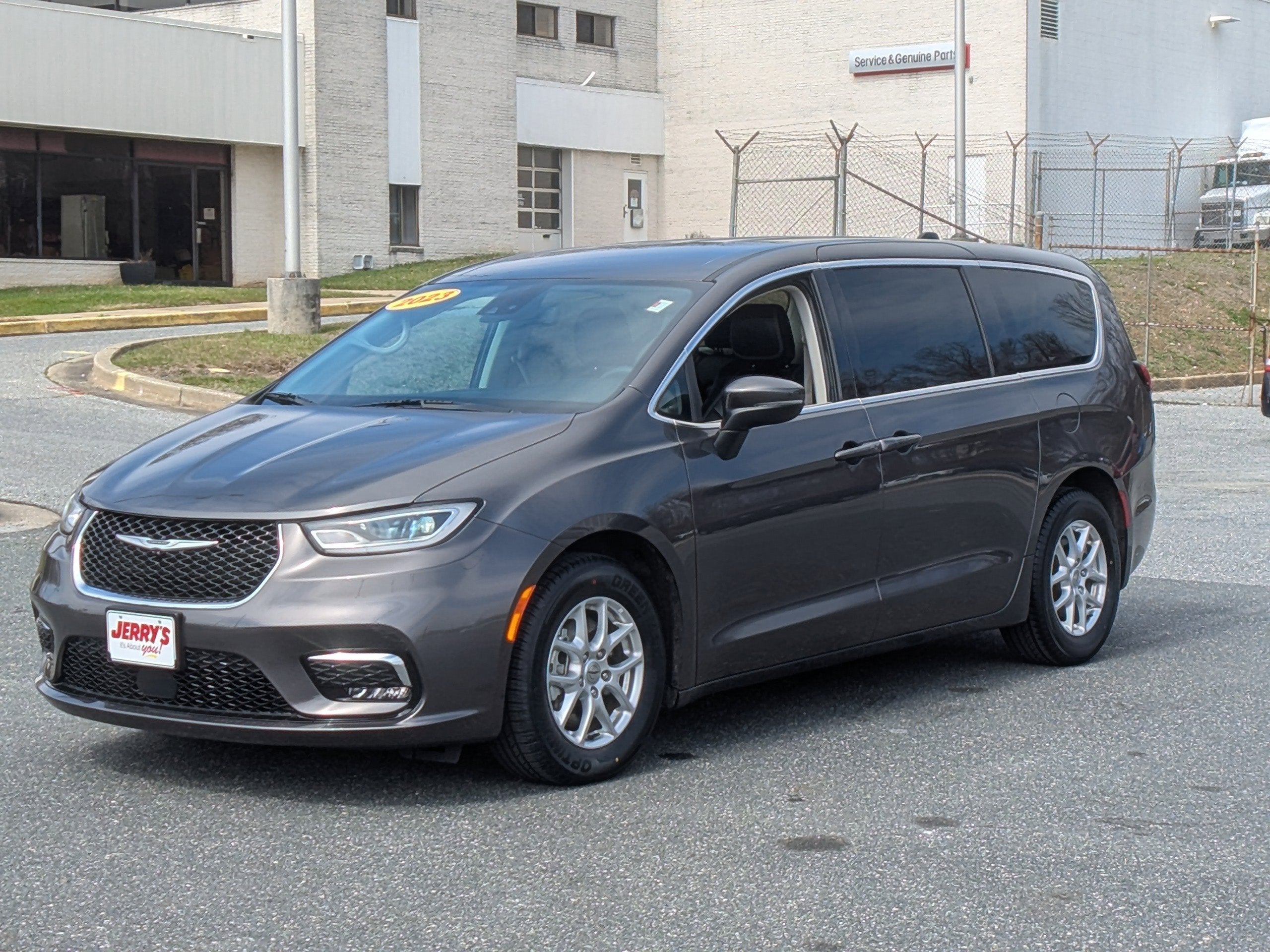 2023 Chrysler Pacifica Touring L