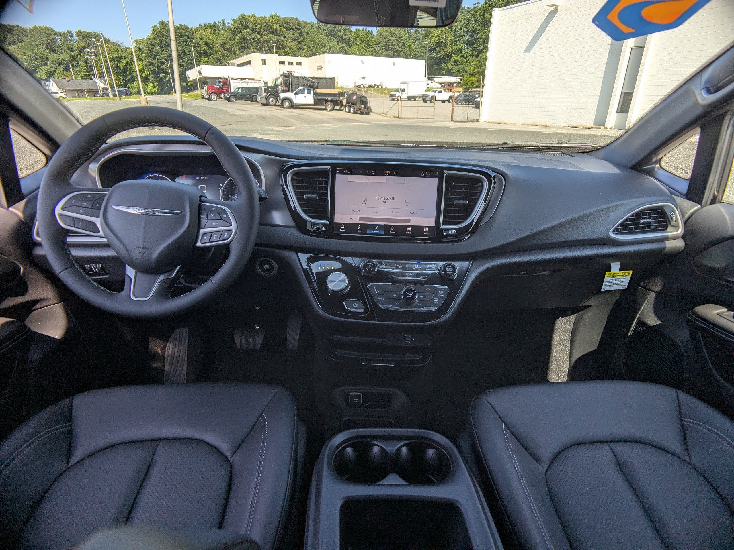 2026 Chrysler Voyager LX