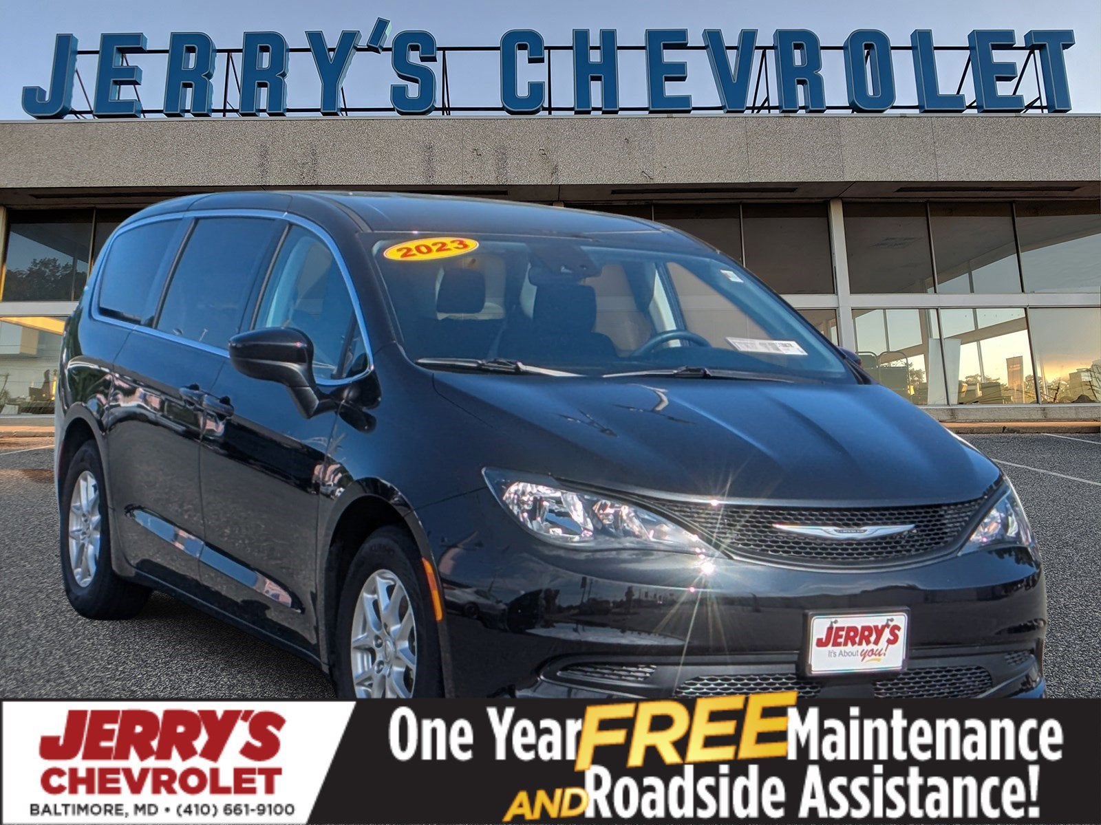 2023 Chrysler Voyager LX's photo