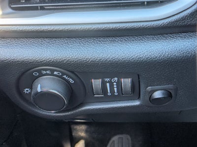 2026 Chrysler Voyager LX