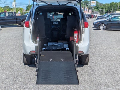 2026 Chrysler Voyager LX