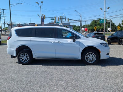 2026 Chrysler Voyager LX