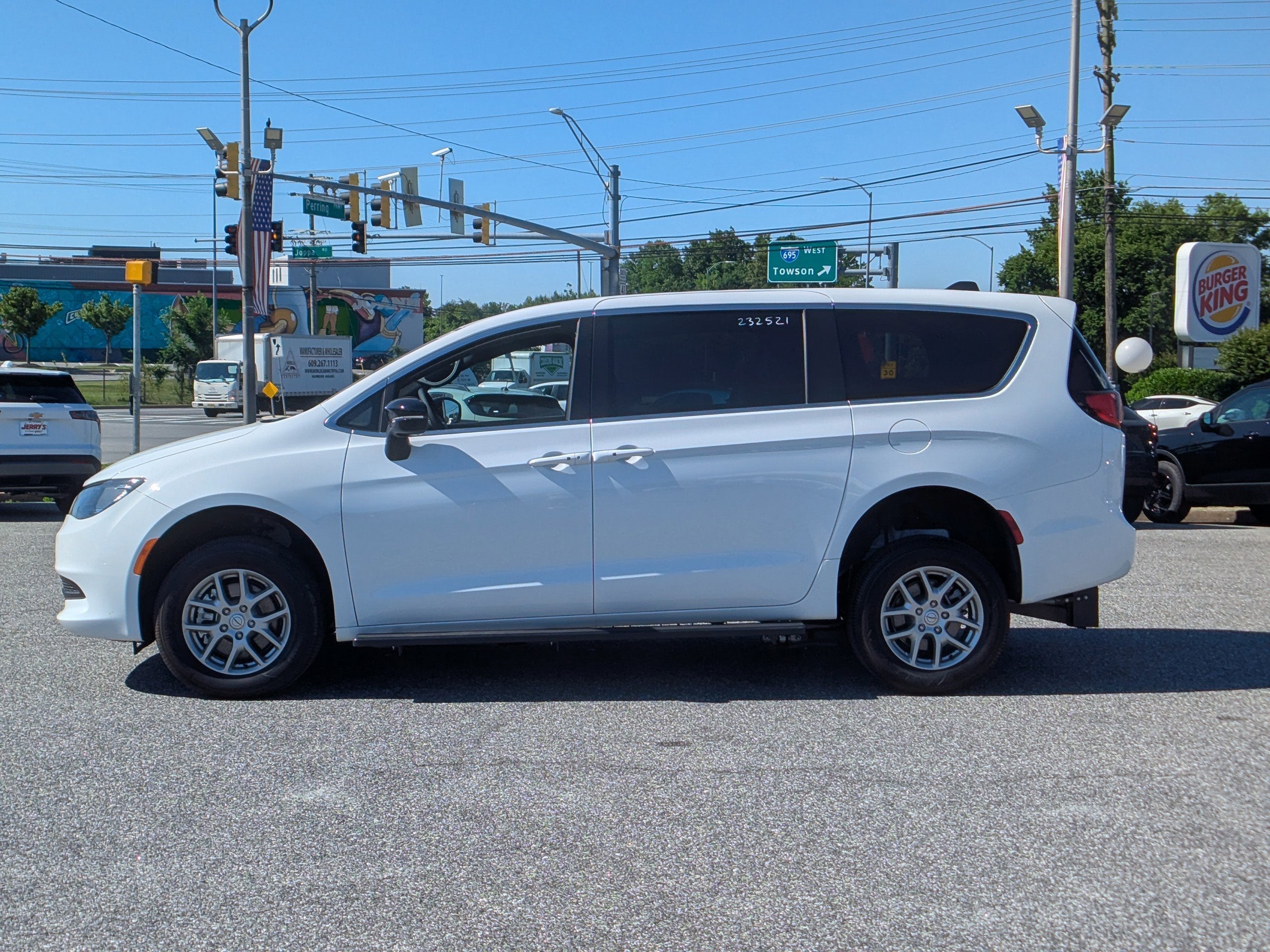 2026 Chrysler Voyager LX
