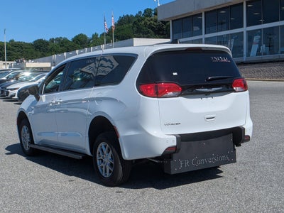 2026 Chrysler Voyager LX