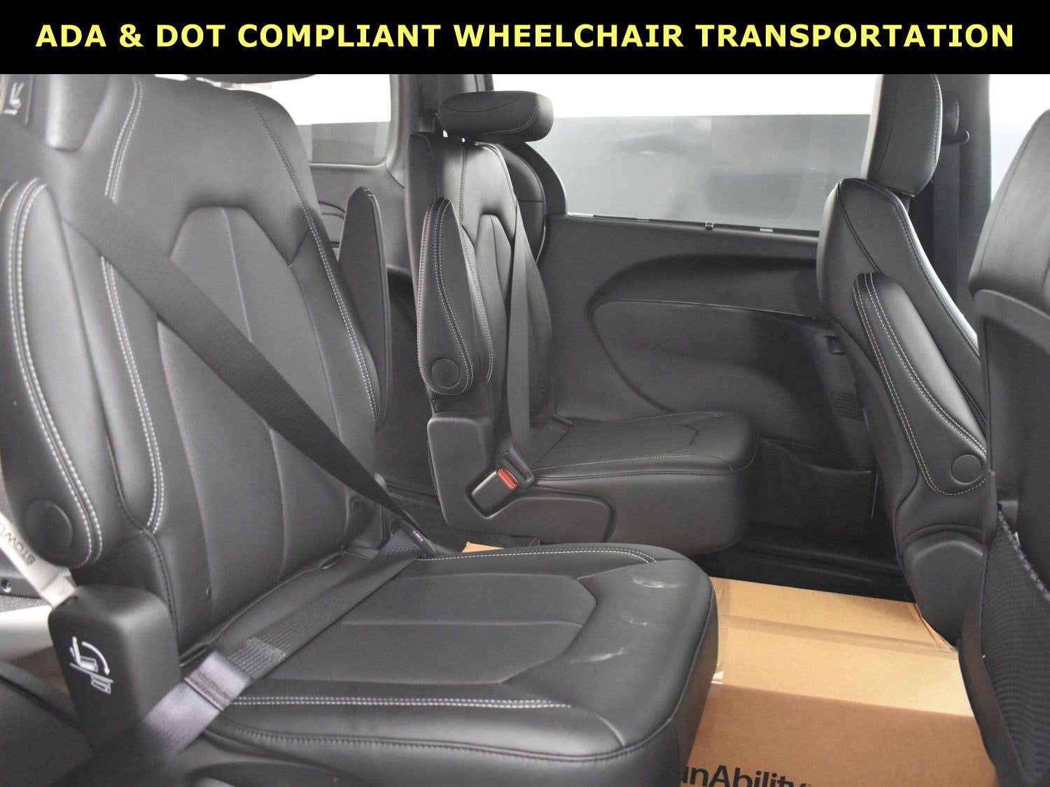 2025 Chrysler Voyager LX