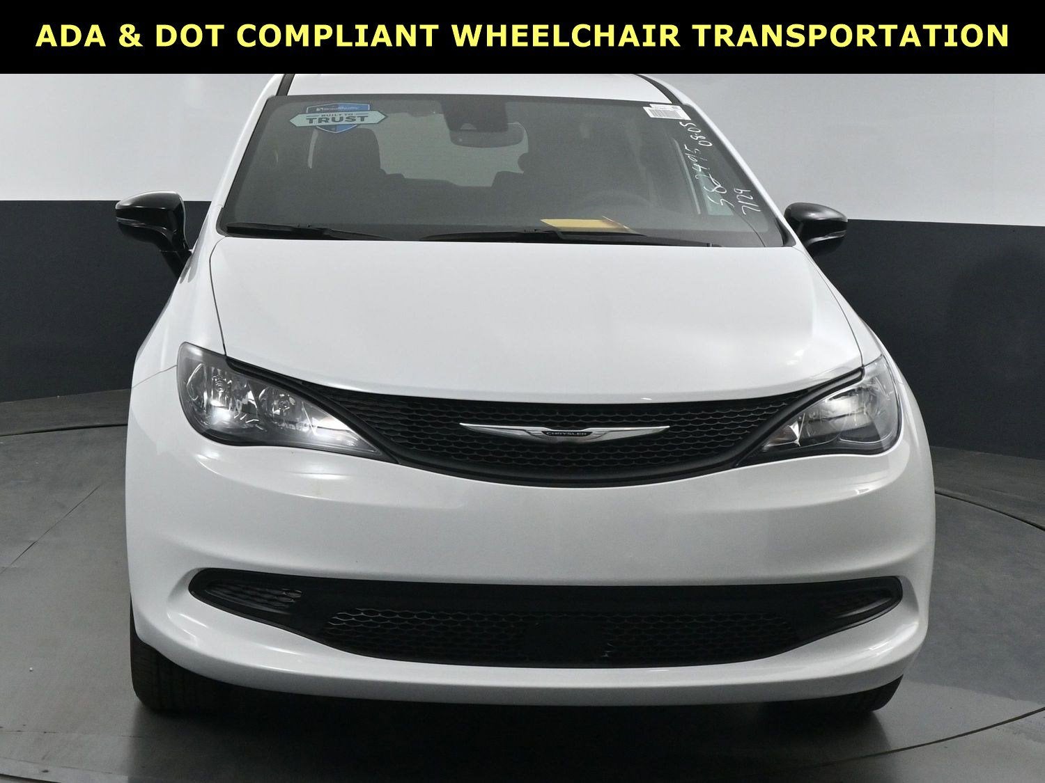 2025 Chrysler Voyager LX