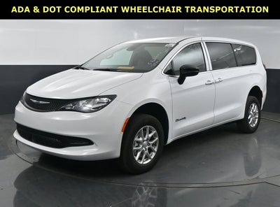 2025 Chrysler Voyager LX