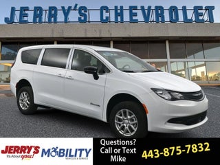 2025 Chrysler Voyager LX