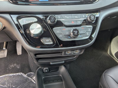 2025 Chrysler Voyager LX