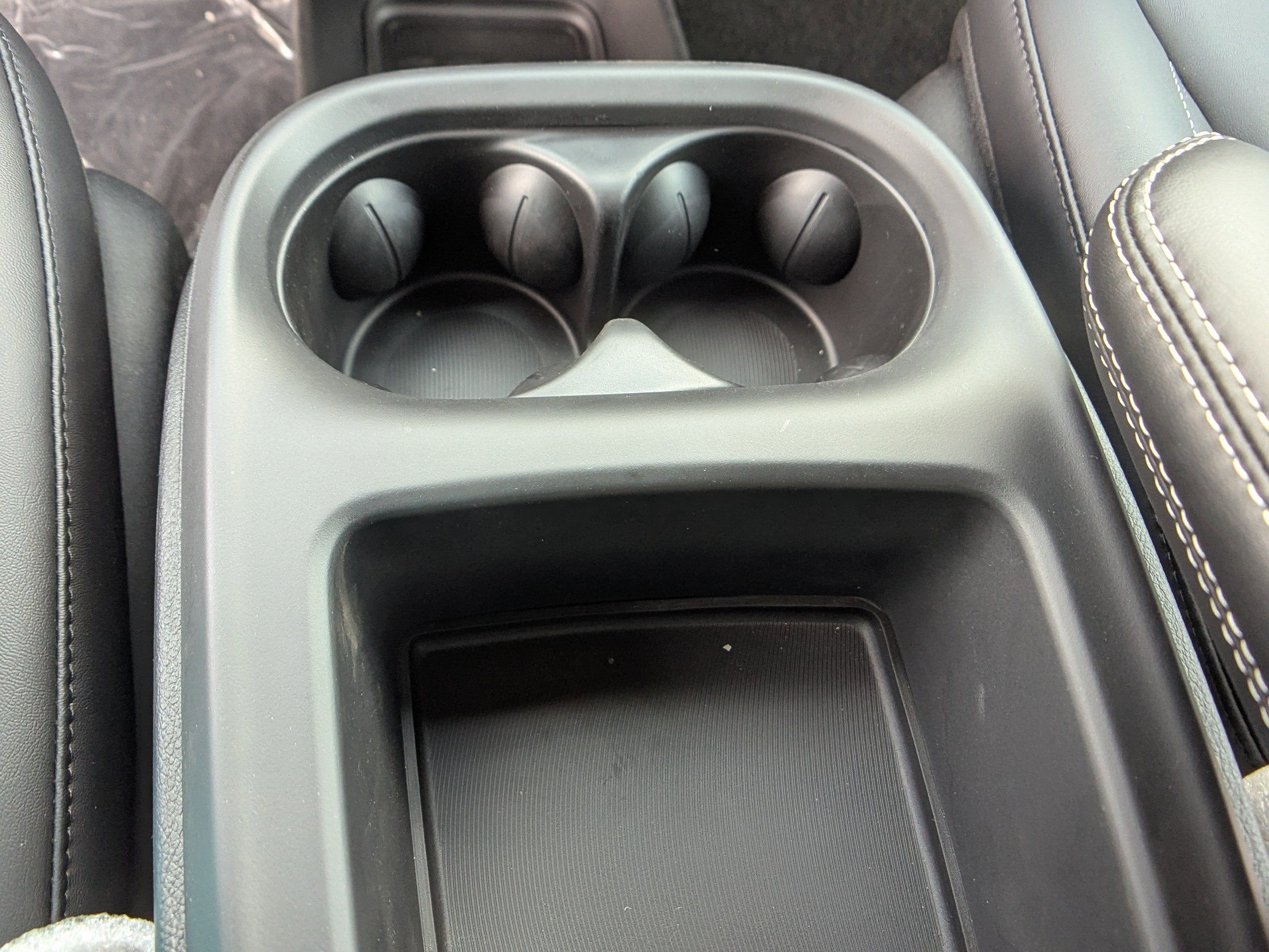 2025 Chrysler Voyager LX