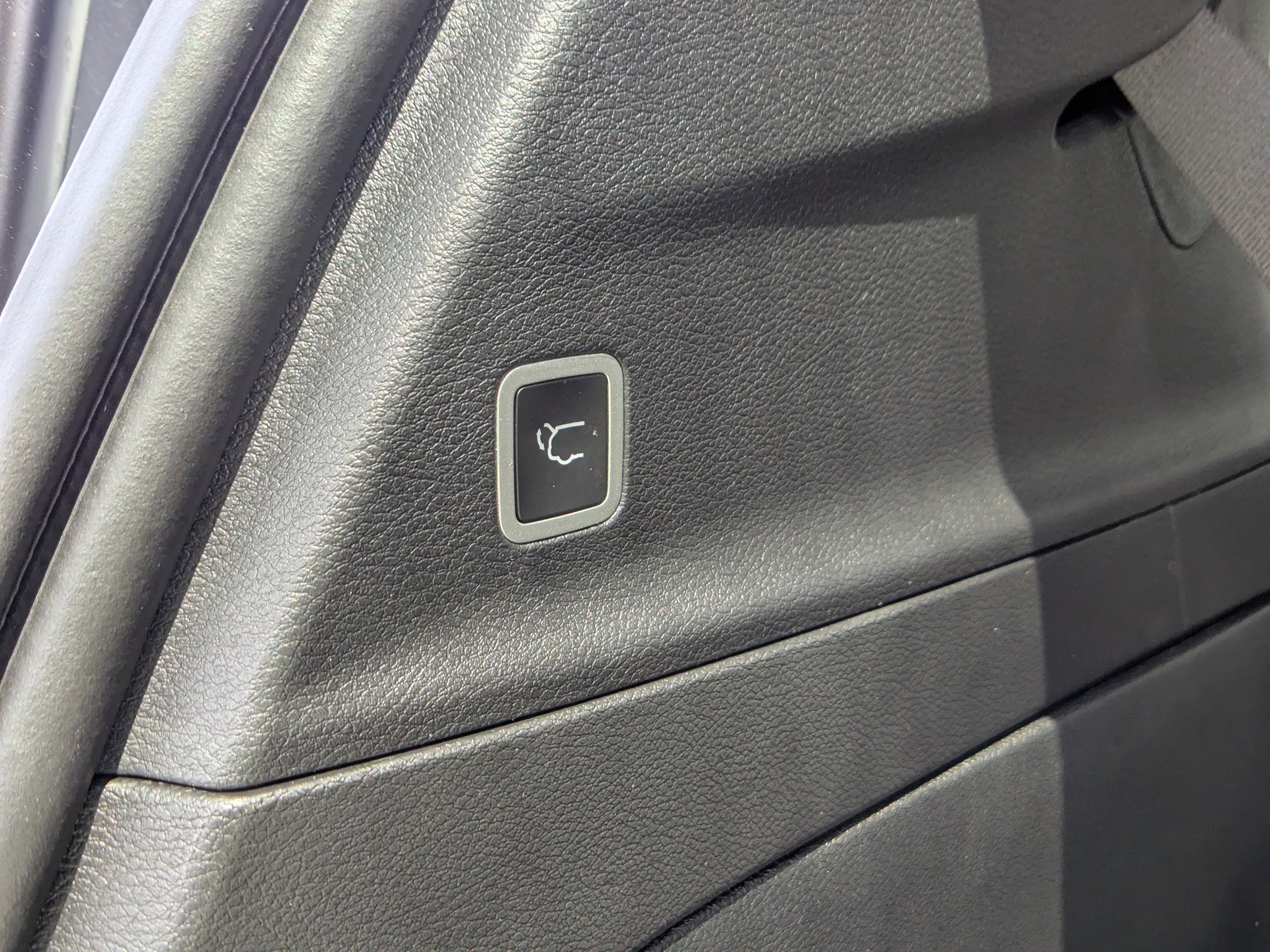 2025 Chrysler Voyager LX