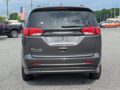 2021 Chrysler Voyager LXI