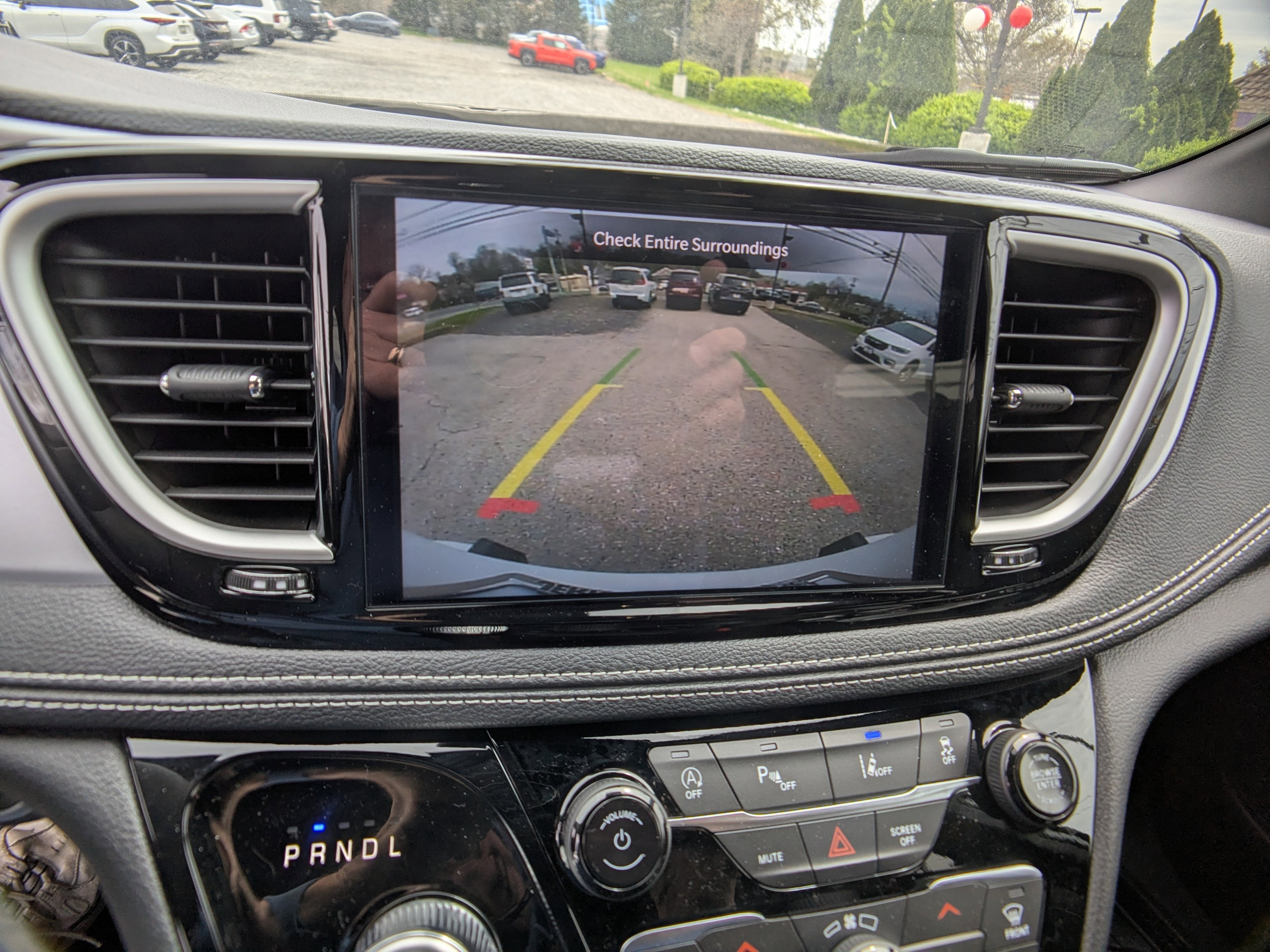 2024 Chrysler Pacifica Touring