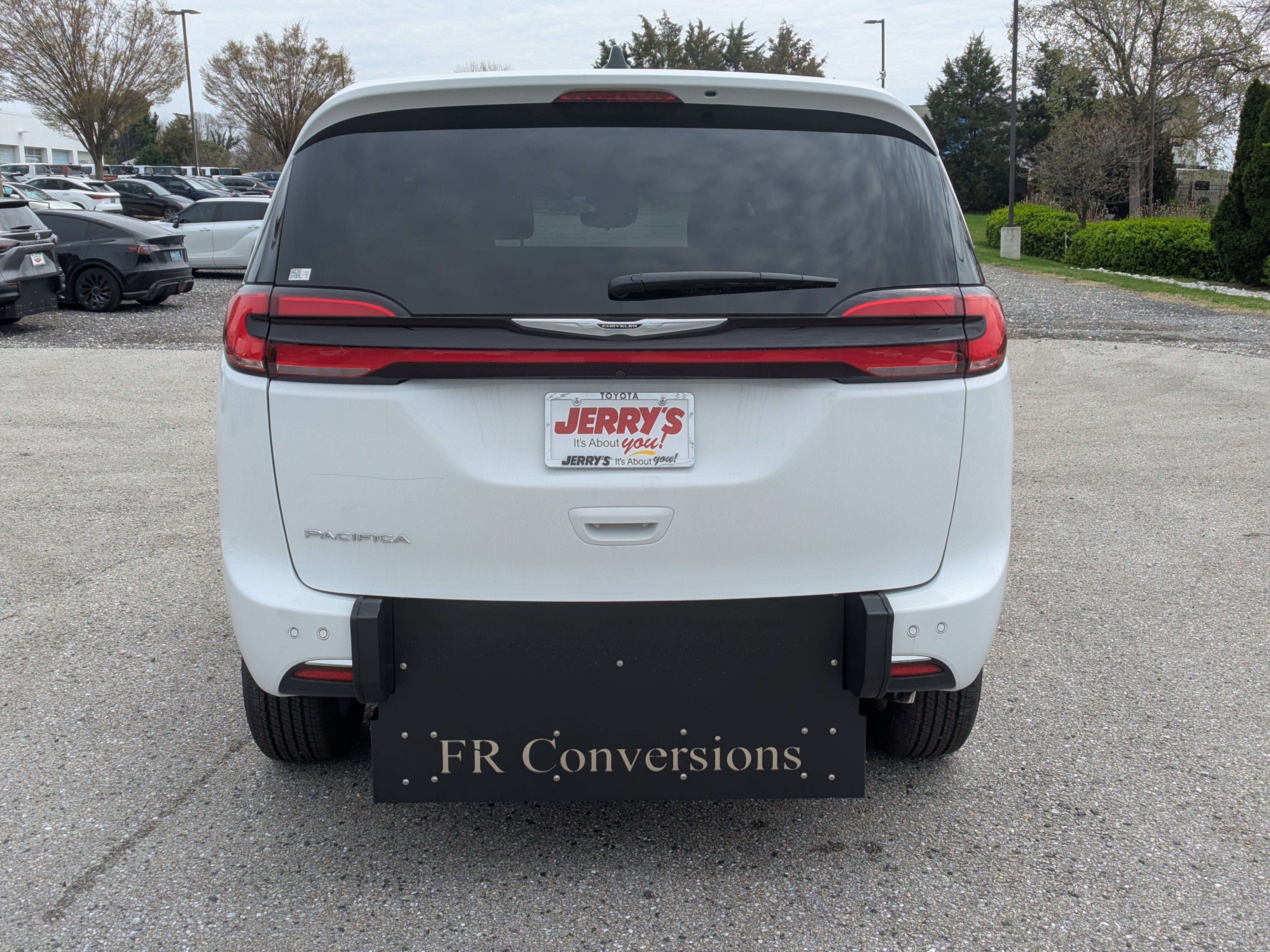 2024 Chrysler Pacifica Touring