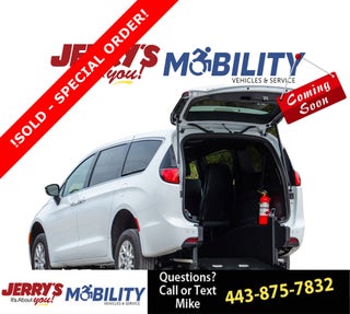 2024 Chrysler Pacifica Touring