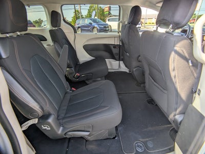 2020 Chrysler Pacifica Touring