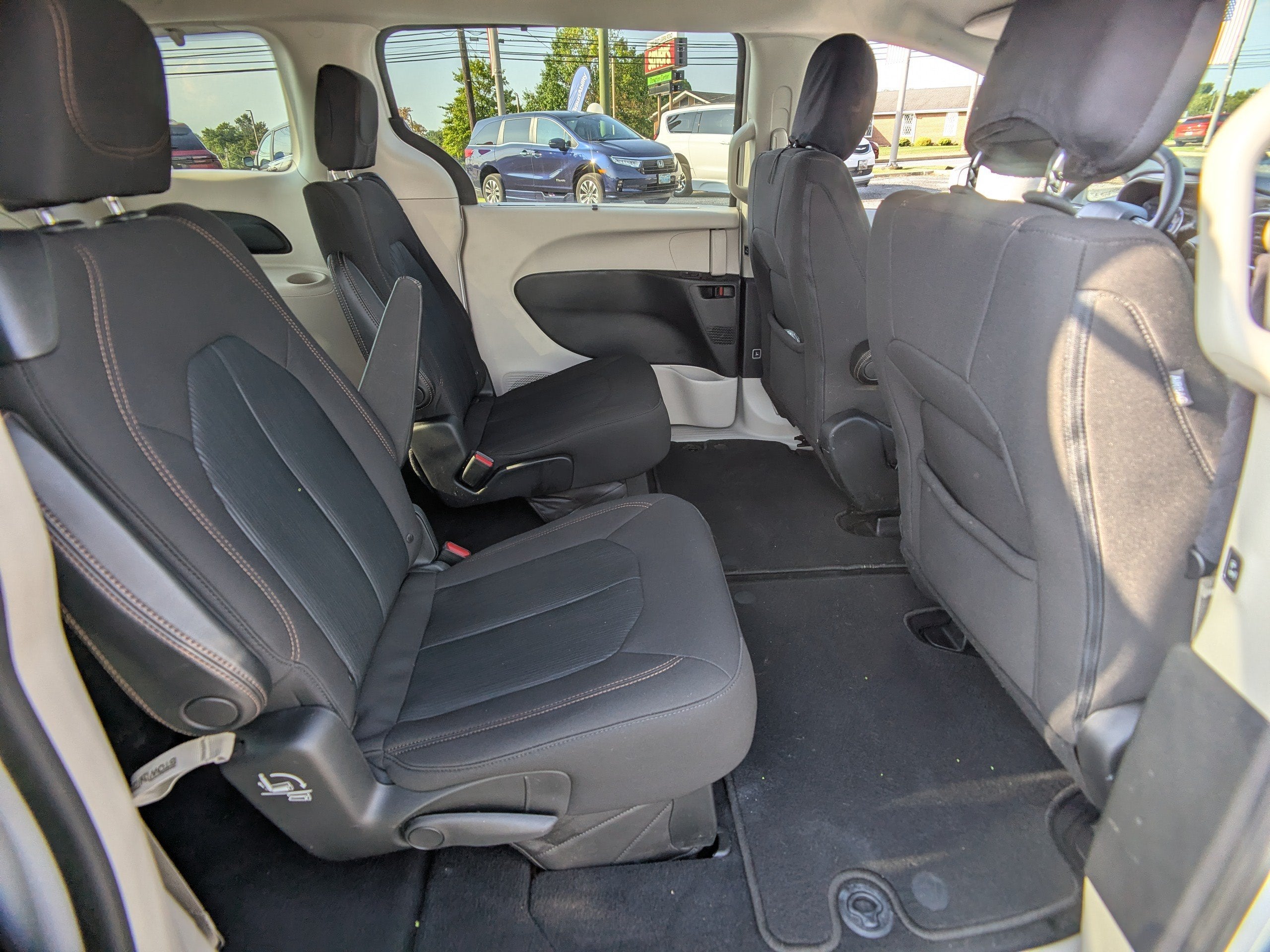 2020 Chrysler Pacifica Touring