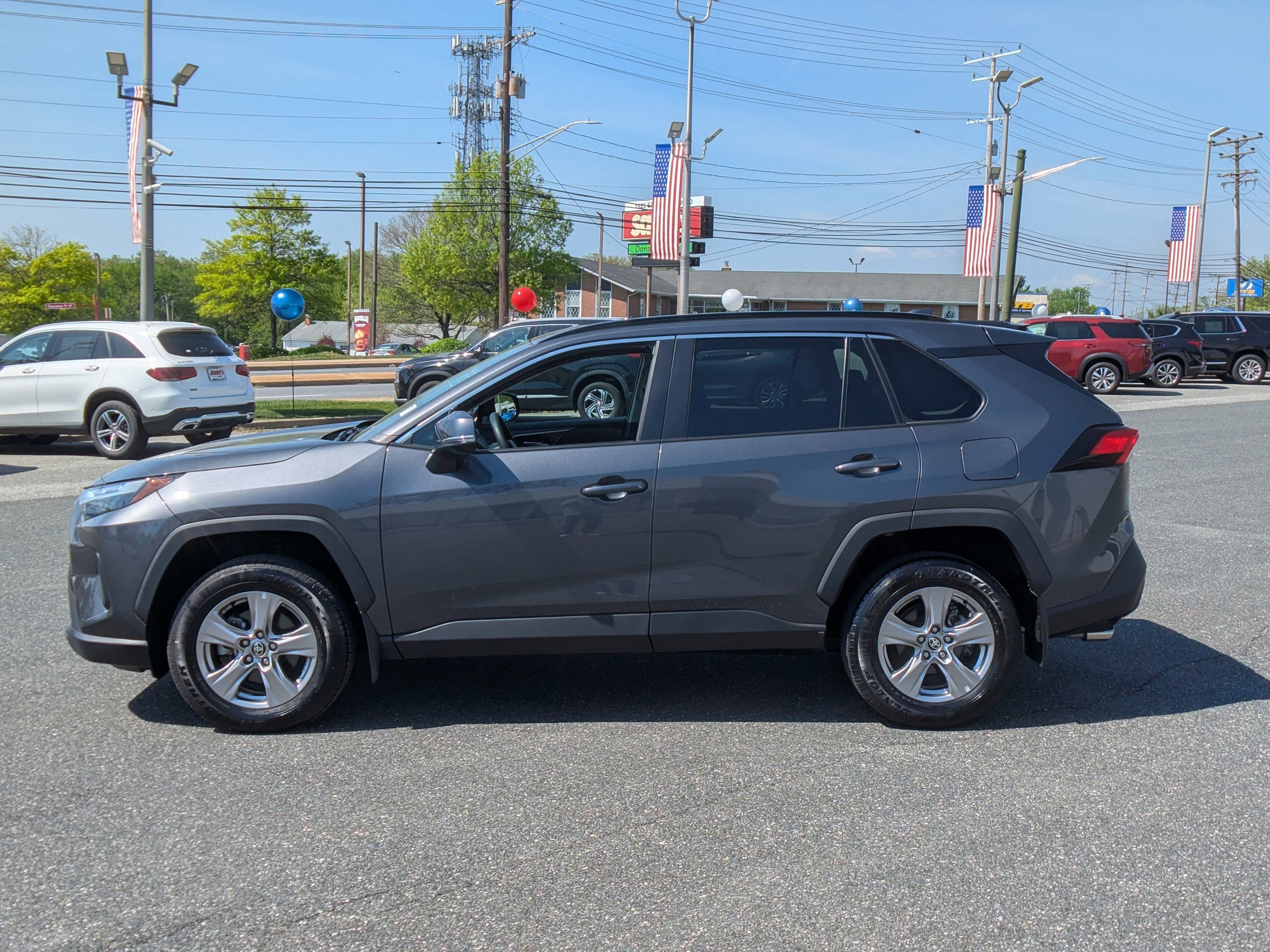 2023 Toyota RAV4 XLE