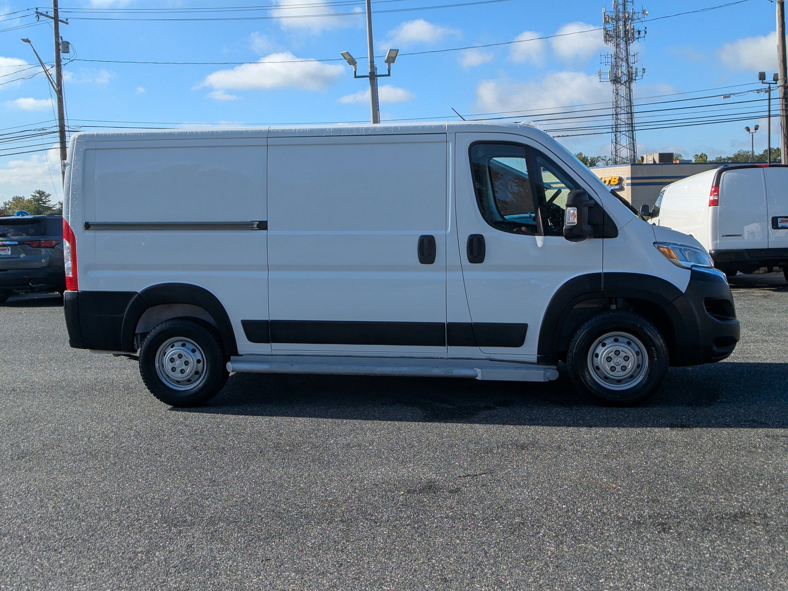 2023 RAM ProMaster Cargo Van 2500 Low Roof 136" WB