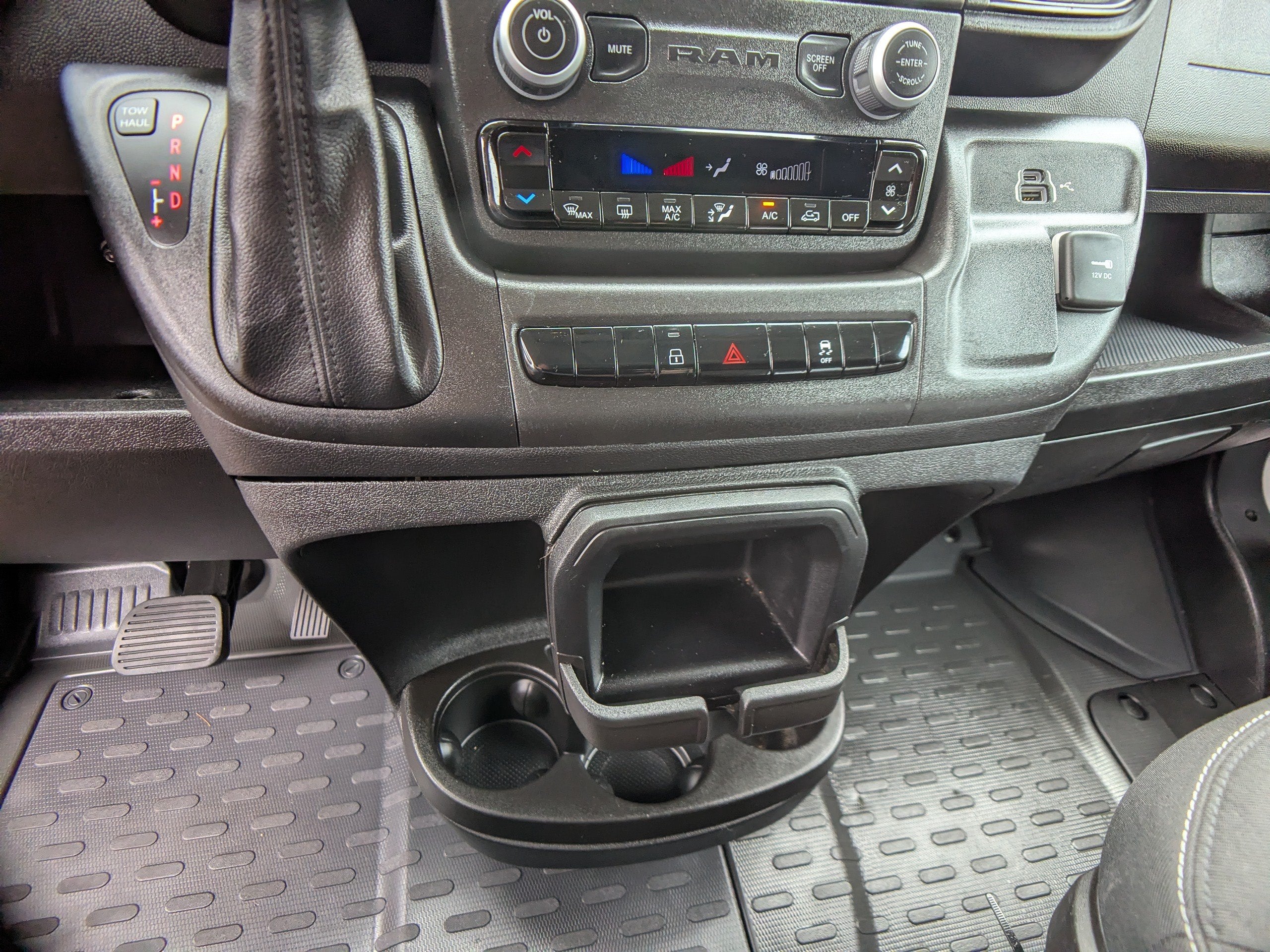 2025 RAM ProMaster Cargo Van Tradesman
