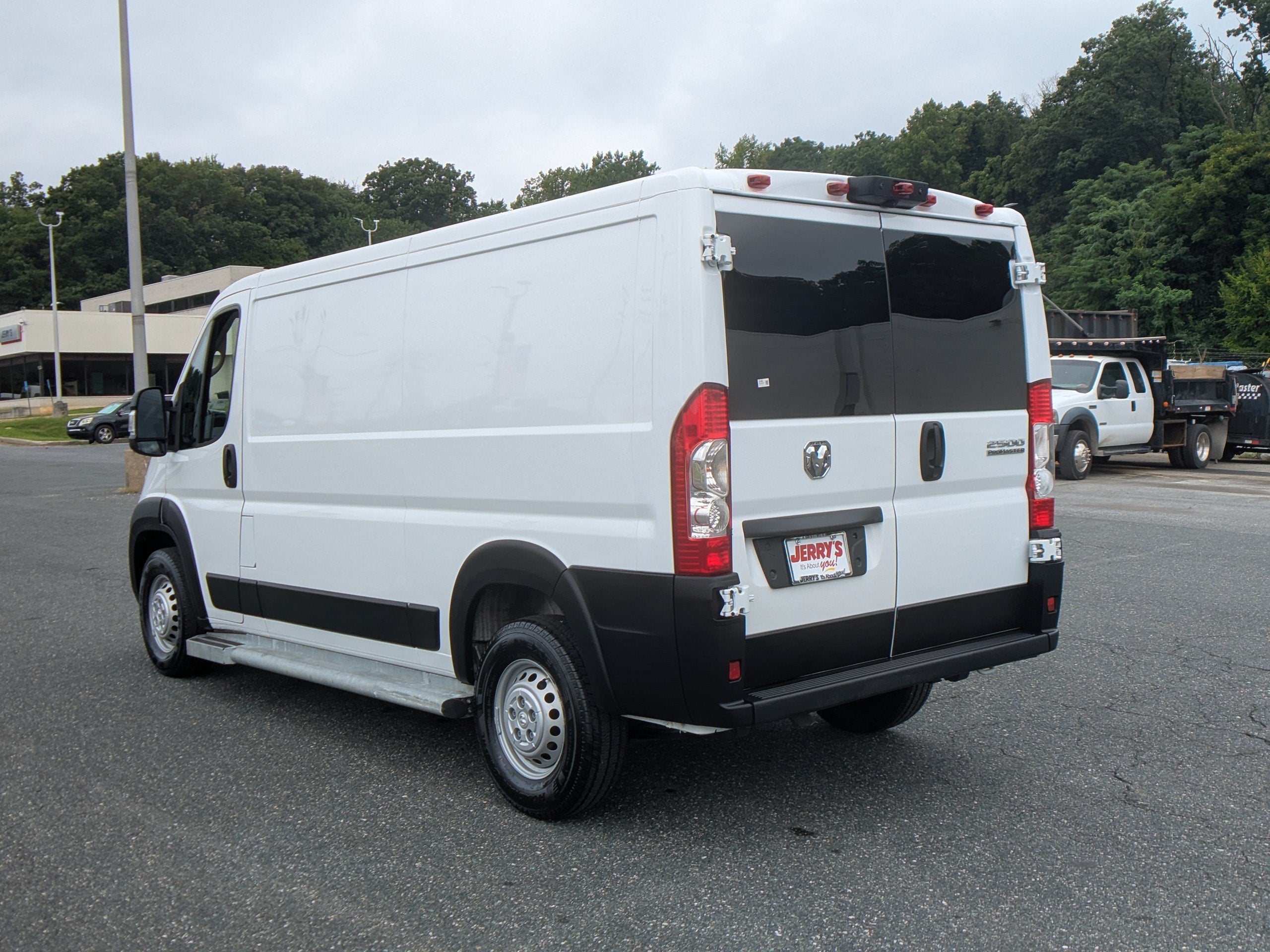 2025 RAM ProMaster Cargo Van Tradesman