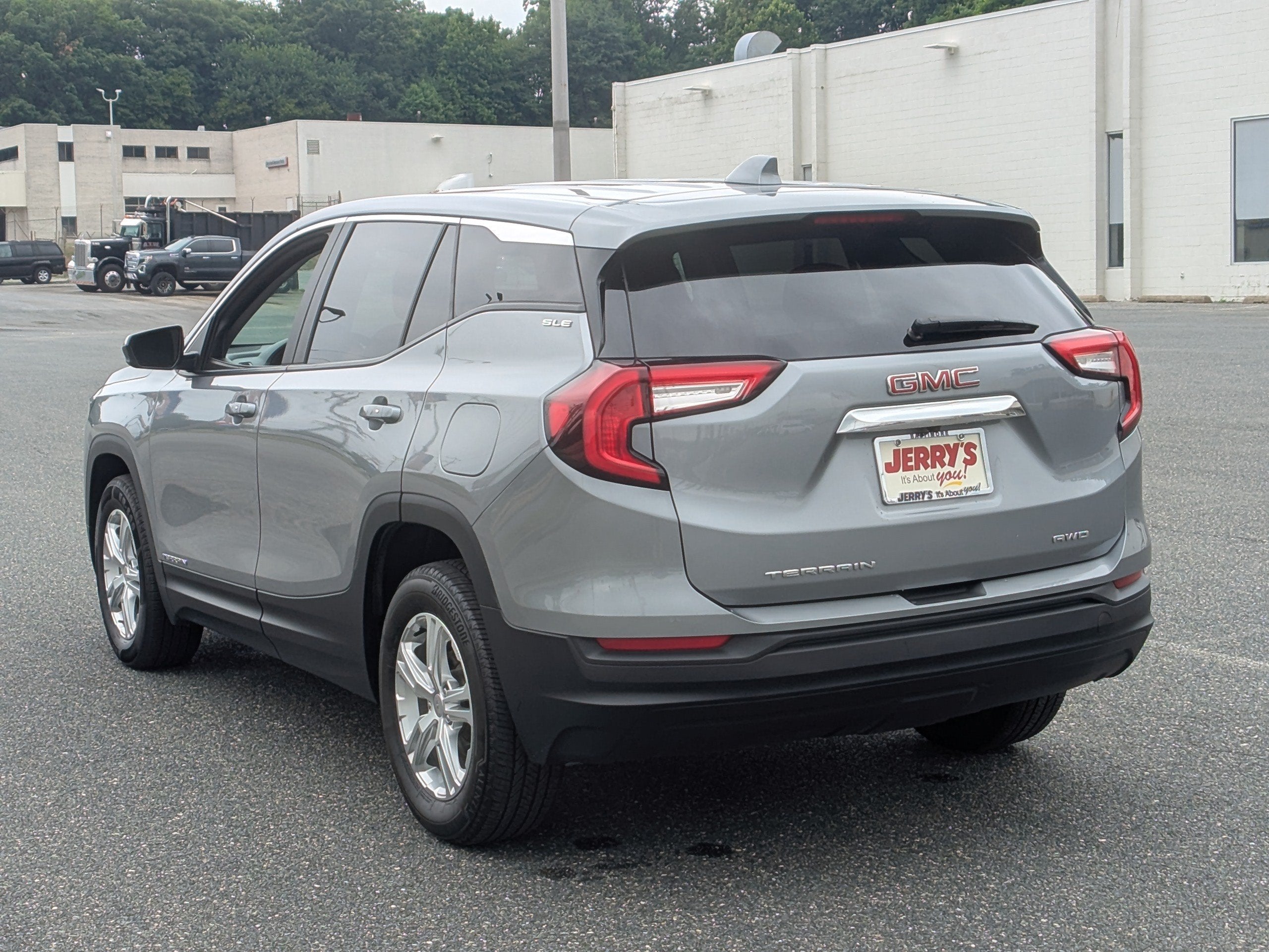 2024 GMC Terrain SLE