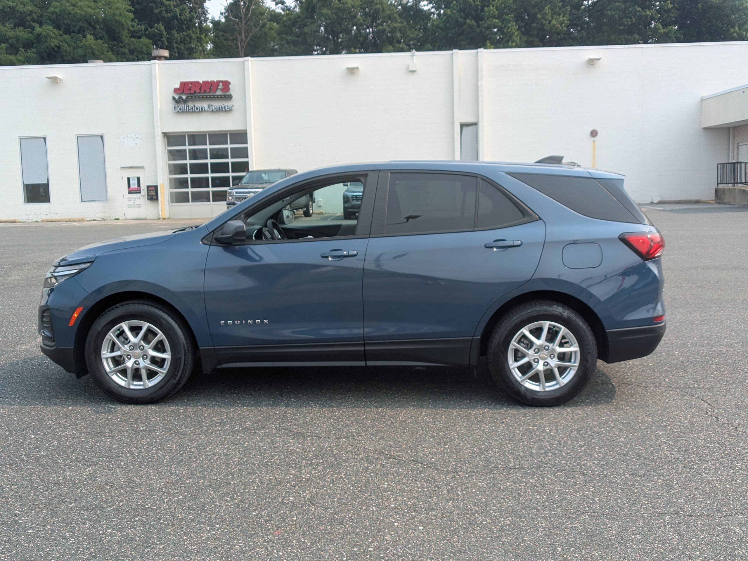 2024 Chevrolet Equinox LS