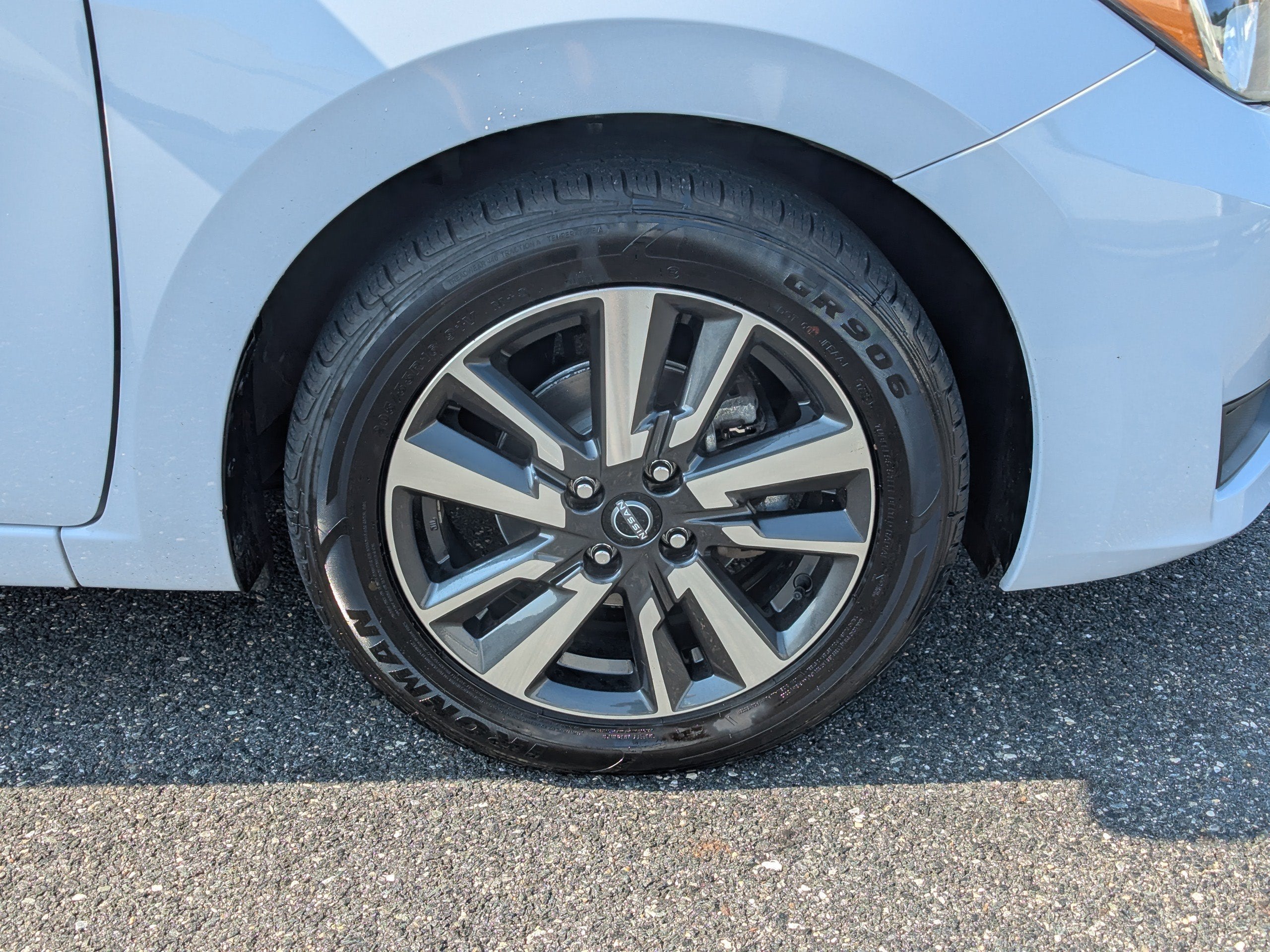 2024 Nissan Versa SV