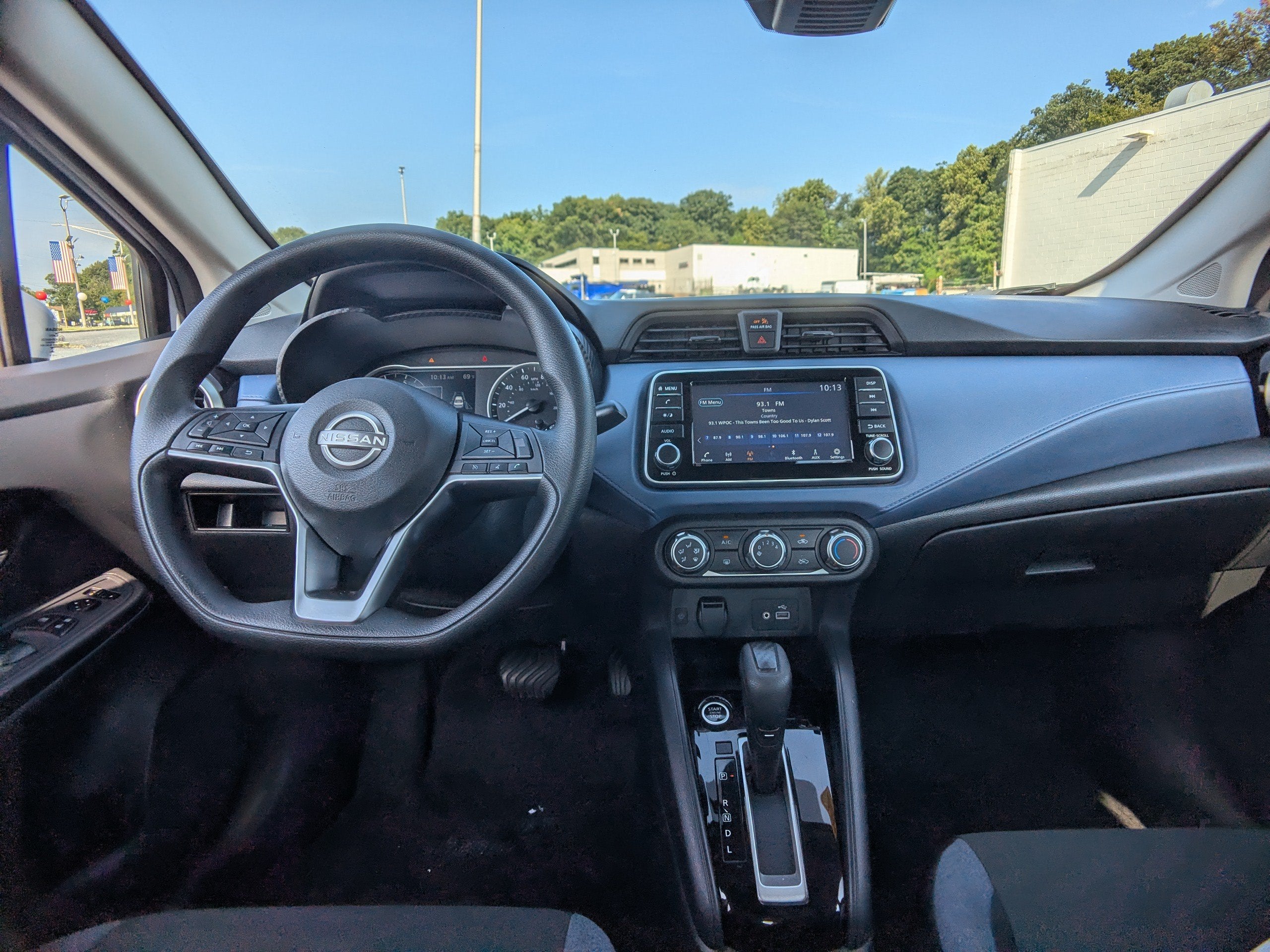 2024 Nissan Versa SV
