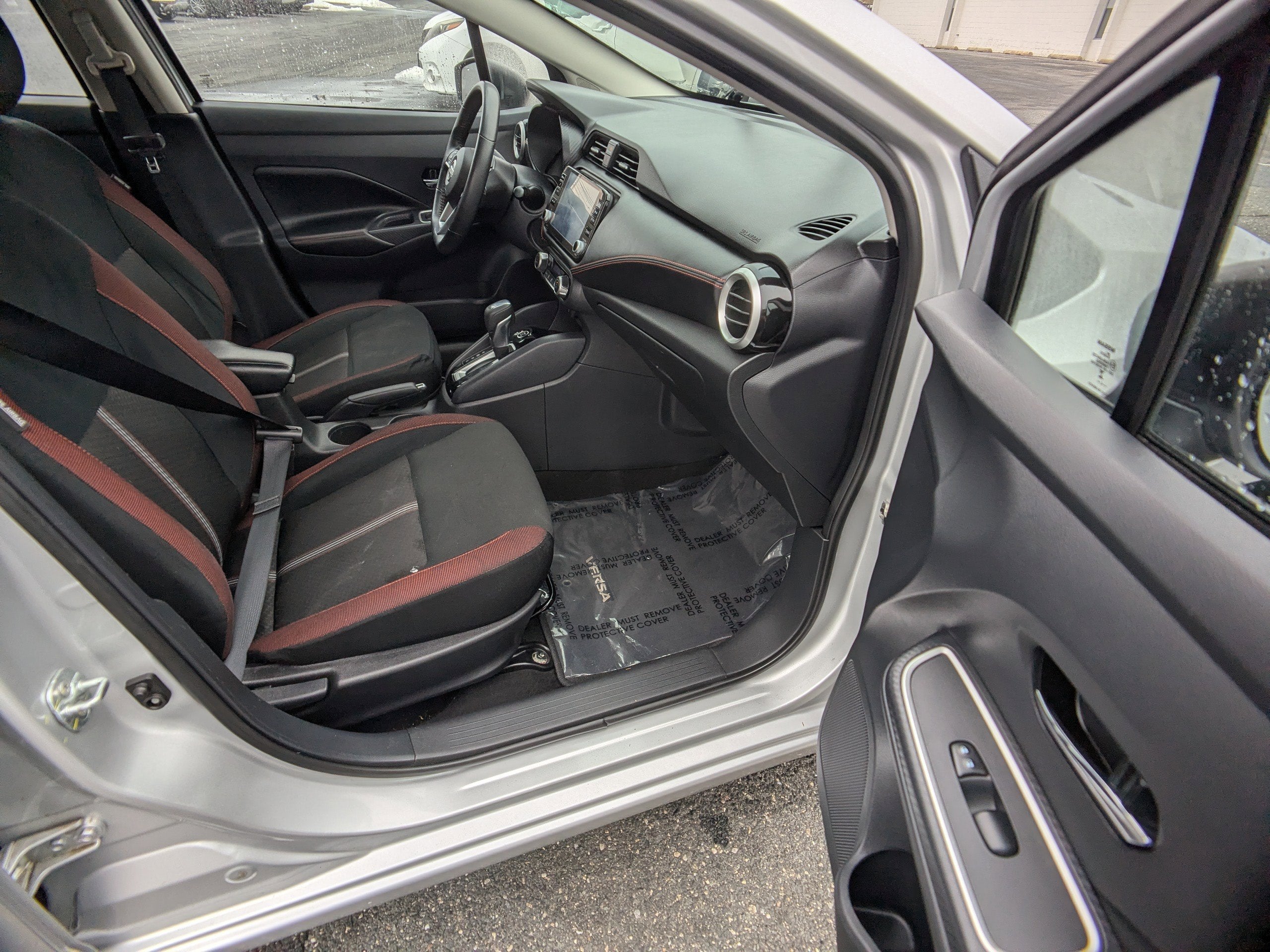 2024 Nissan Versa SR