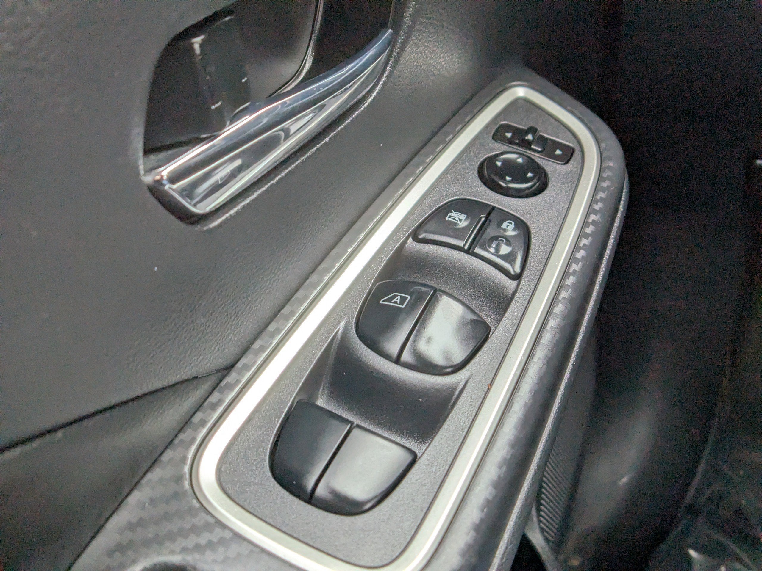 2024 Nissan Versa SR