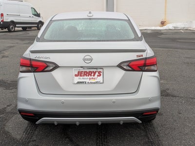 2024 Nissan Versa SR