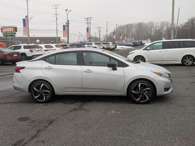 2024 Nissan Versa SR