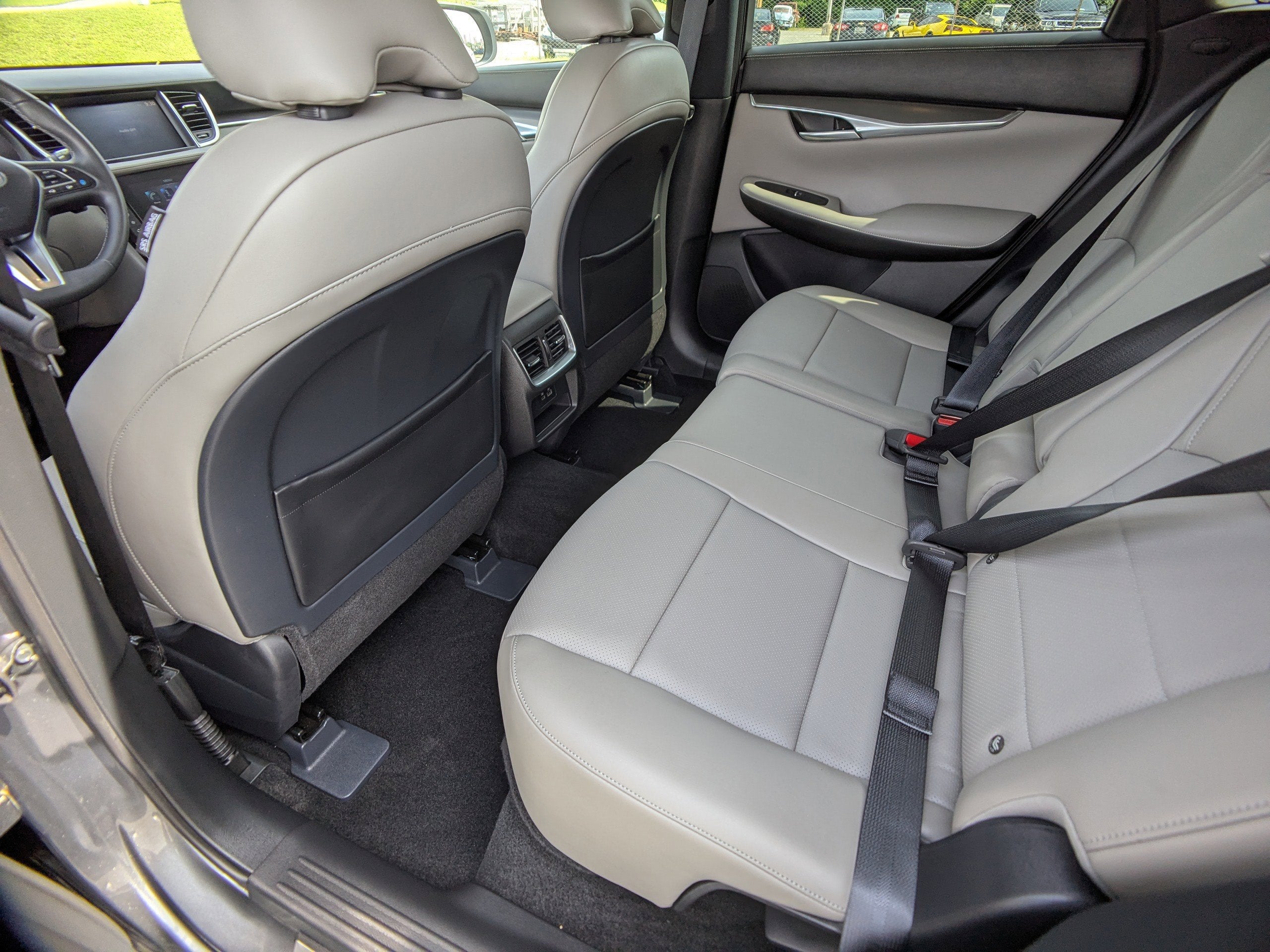 2023 INFINITI QX50 LUXE