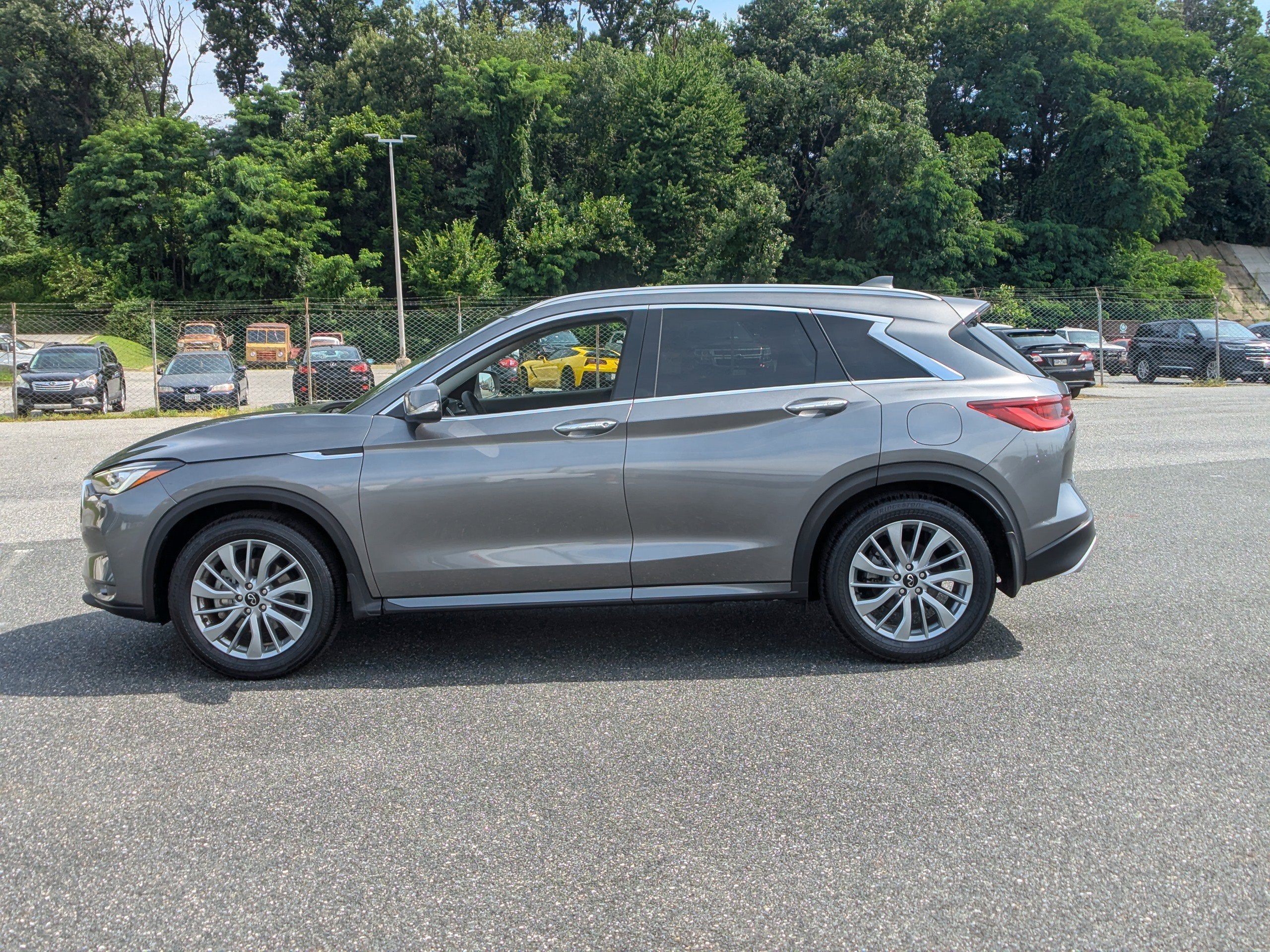2023 INFINITI QX50 LUXE