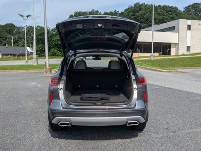 2023 INFINITI QX50 LUXE