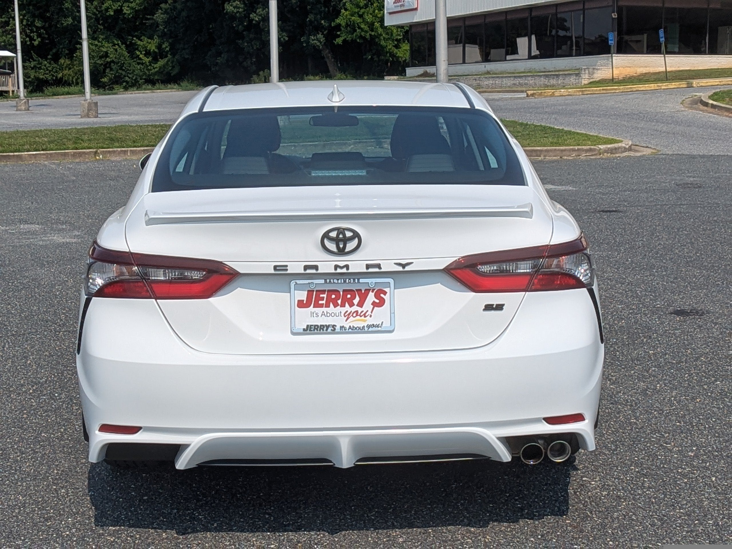 2024 Toyota Camry SE