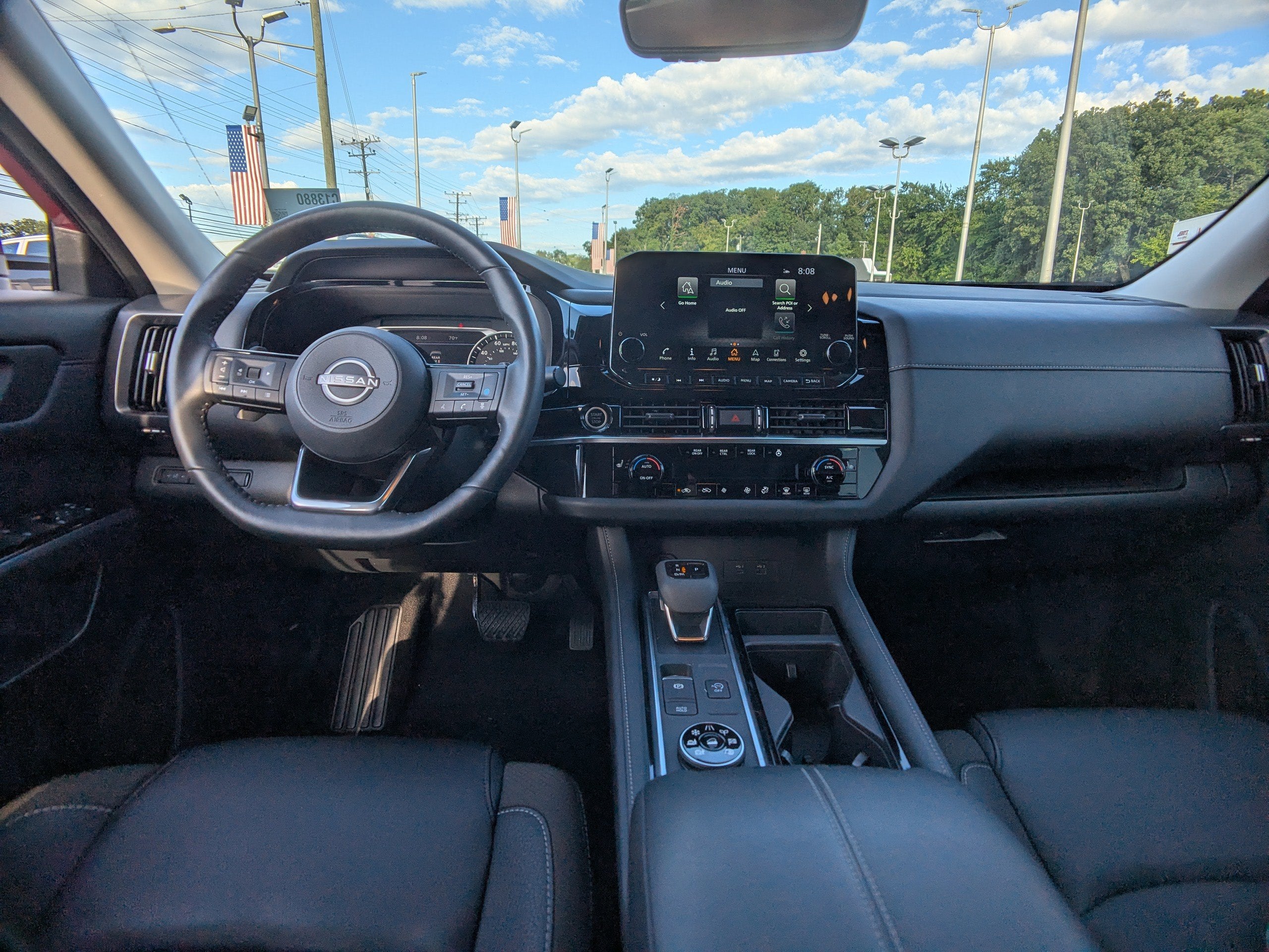 2023 Nissan Pathfinder SL