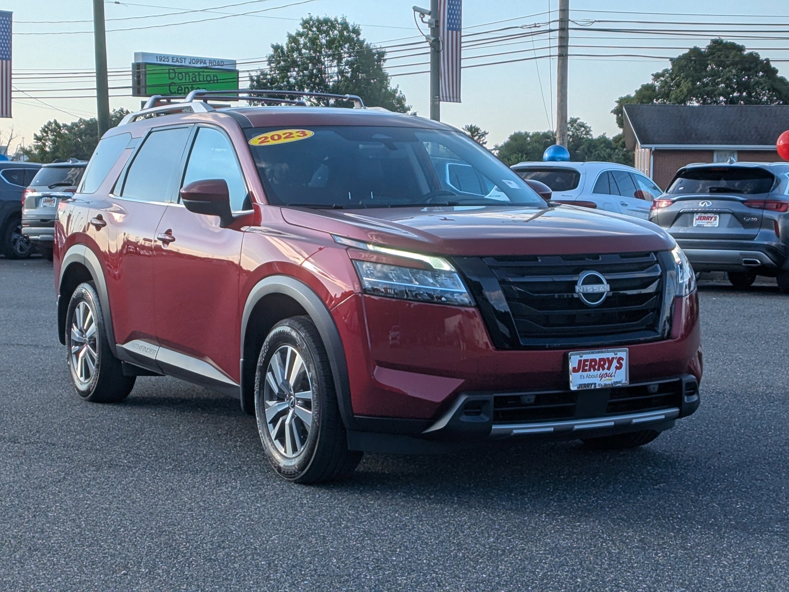 2023 Nissan Pathfinder SL