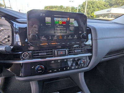 2023 Nissan Pathfinder SL