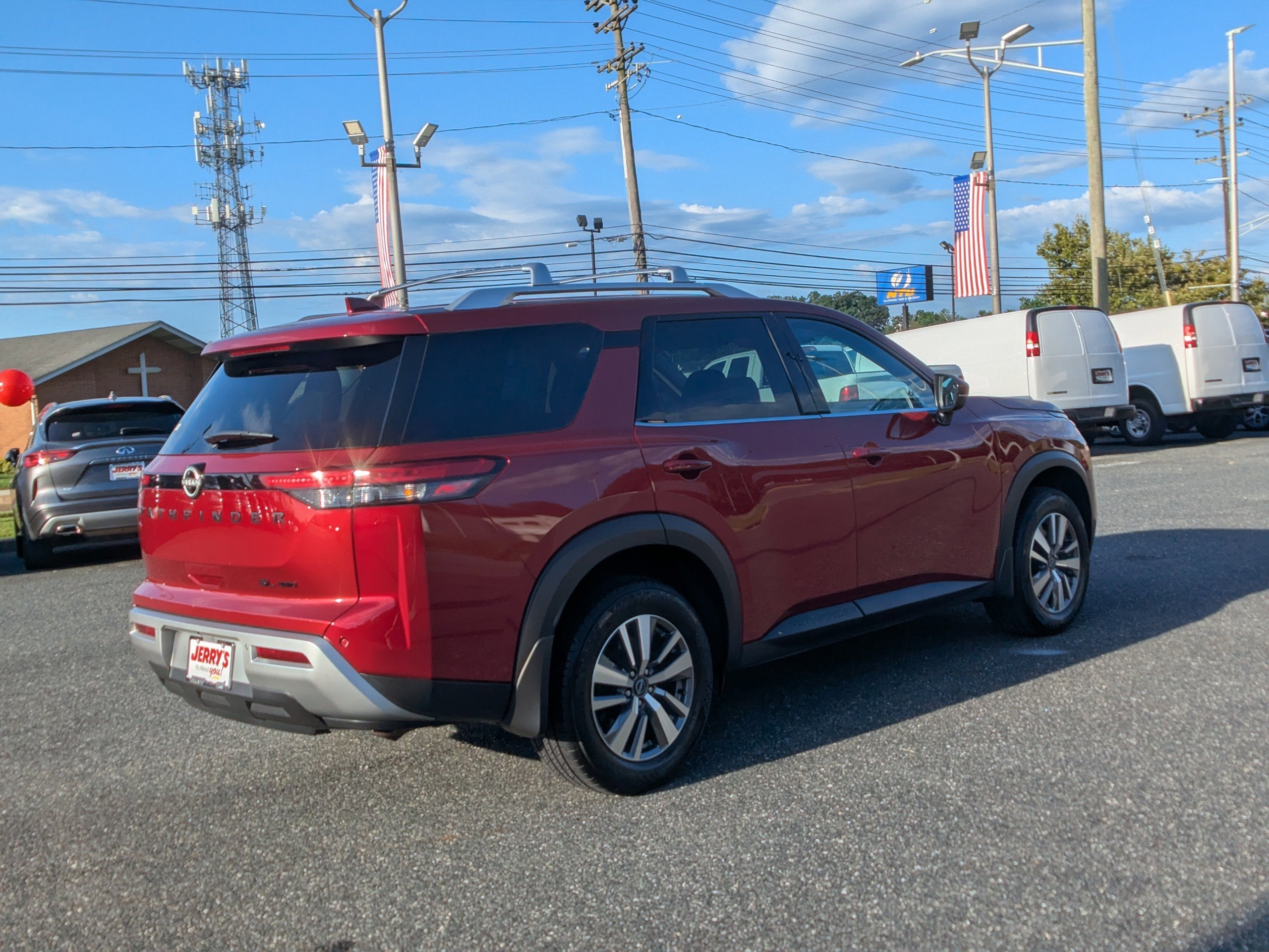 2023 Nissan Pathfinder SL