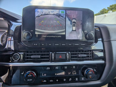 2023 Nissan Pathfinder SL 4WD