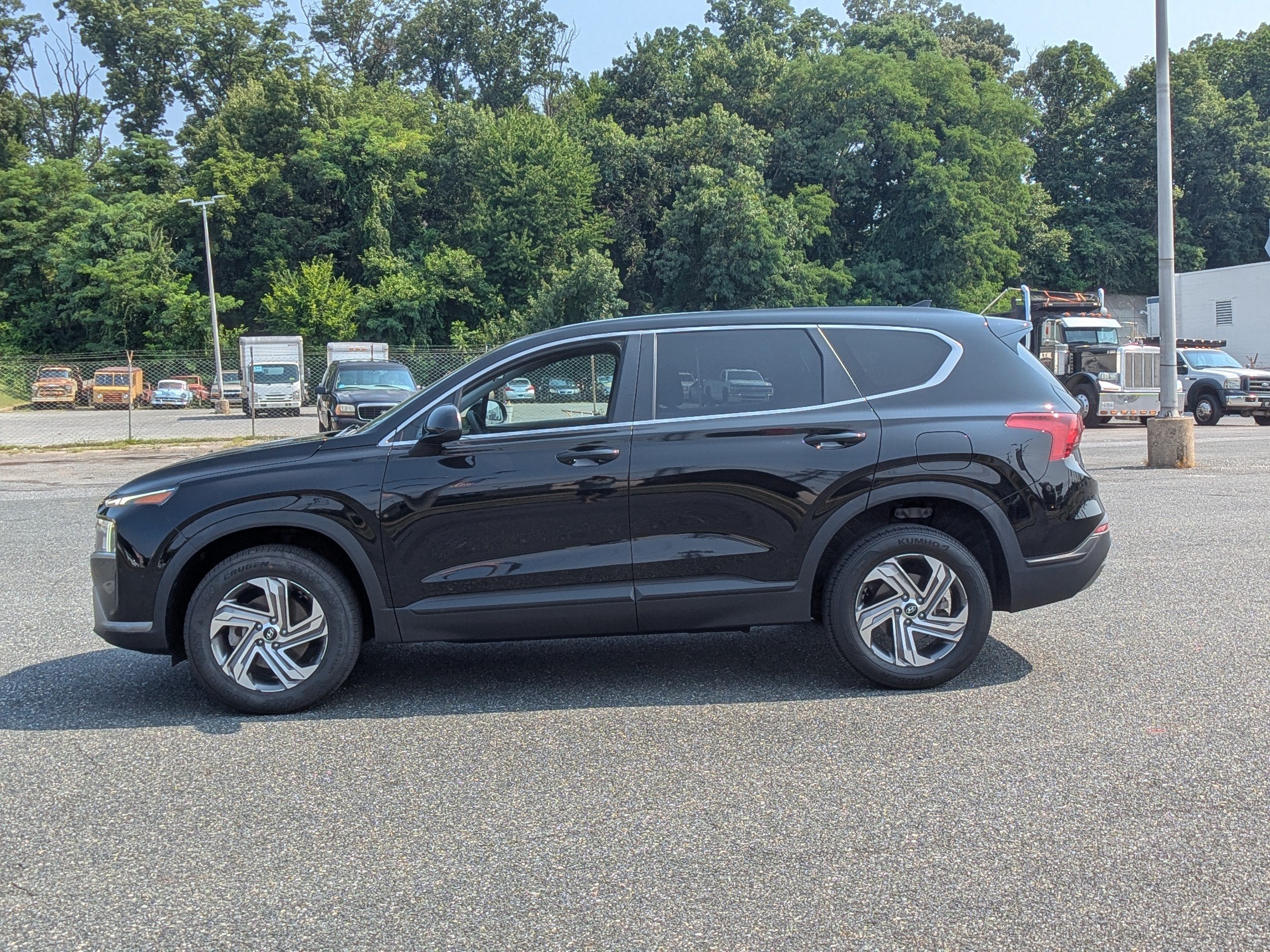 2023 Hyundai Santa Fe SE