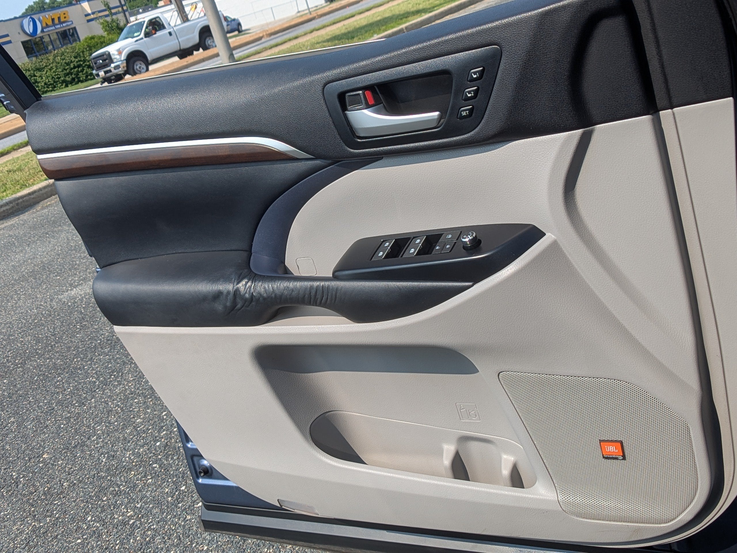 2014 Toyota Highlander Limited