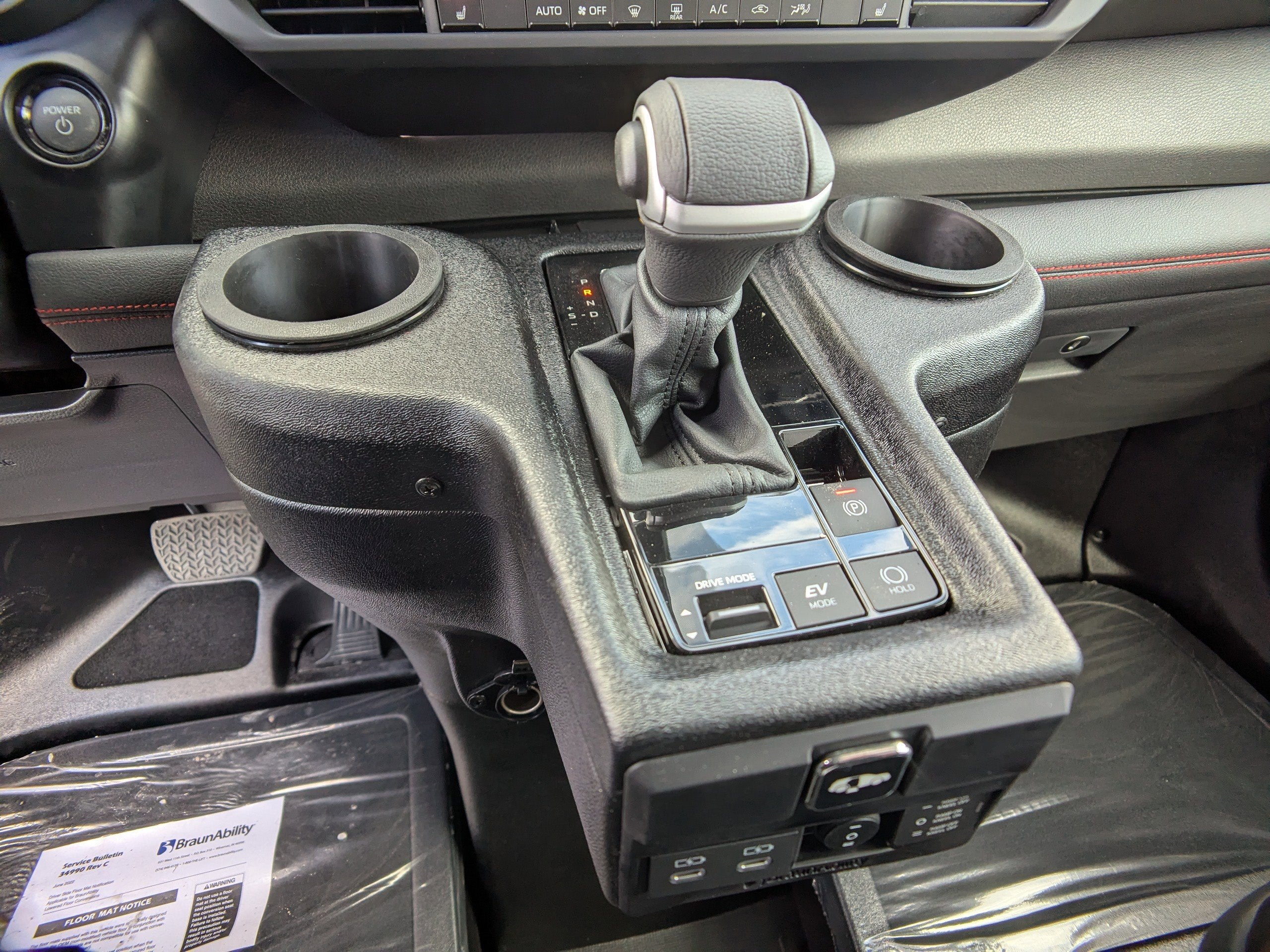 2025 Toyota Sienna XSE