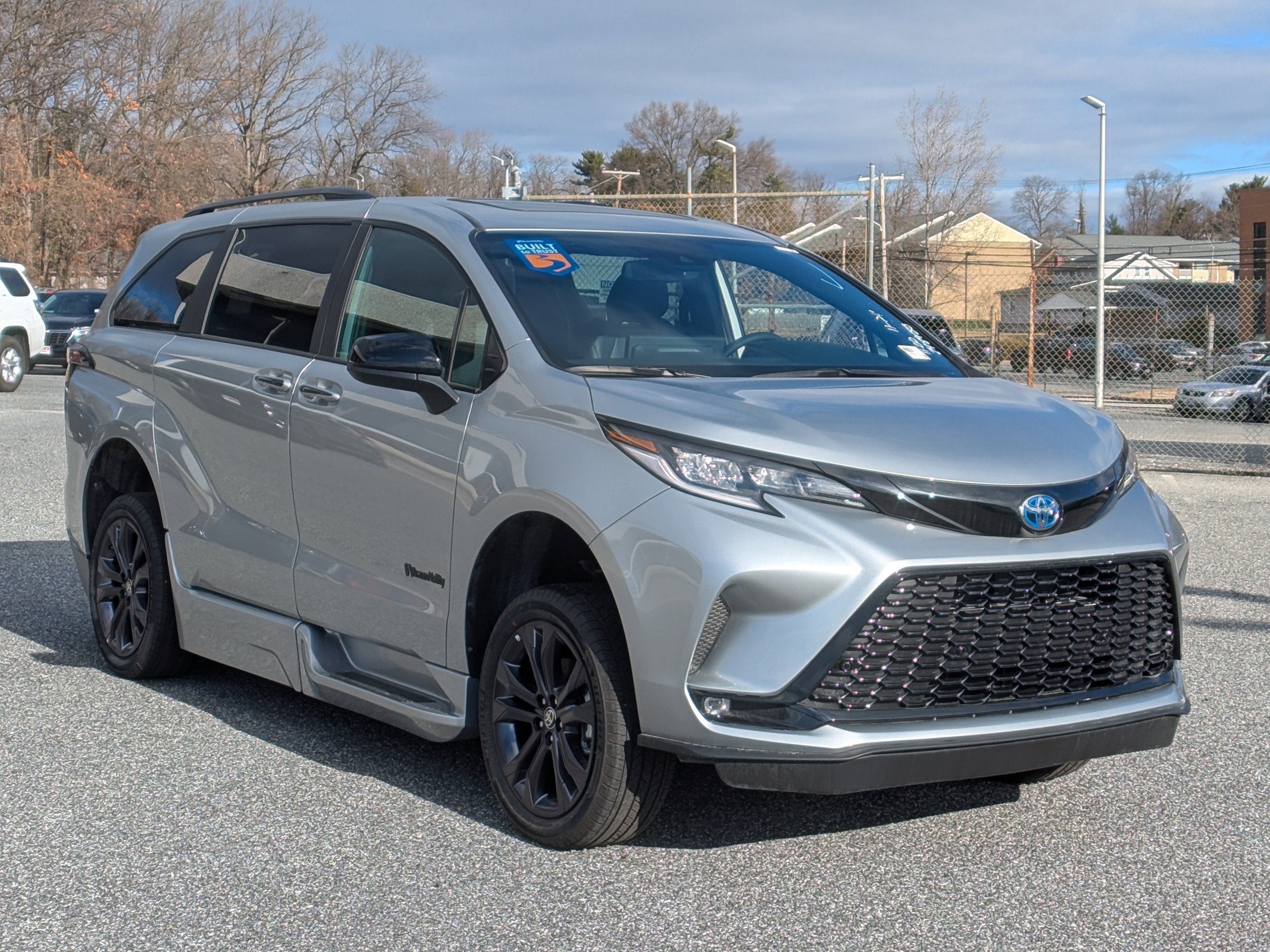 2025 Toyota Sienna XSE