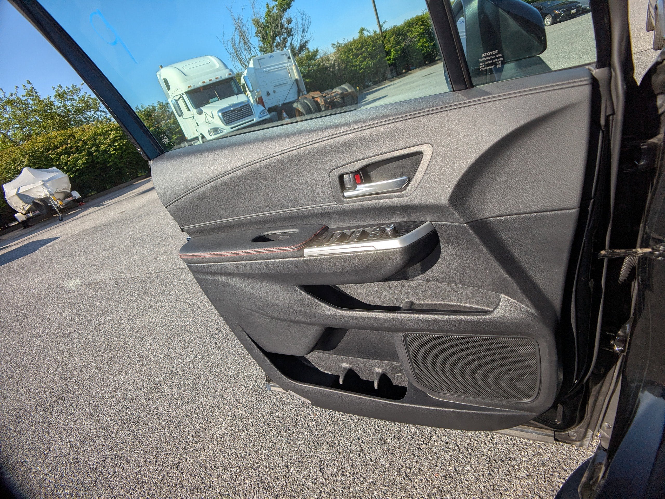 2025 Toyota Sienna XSE