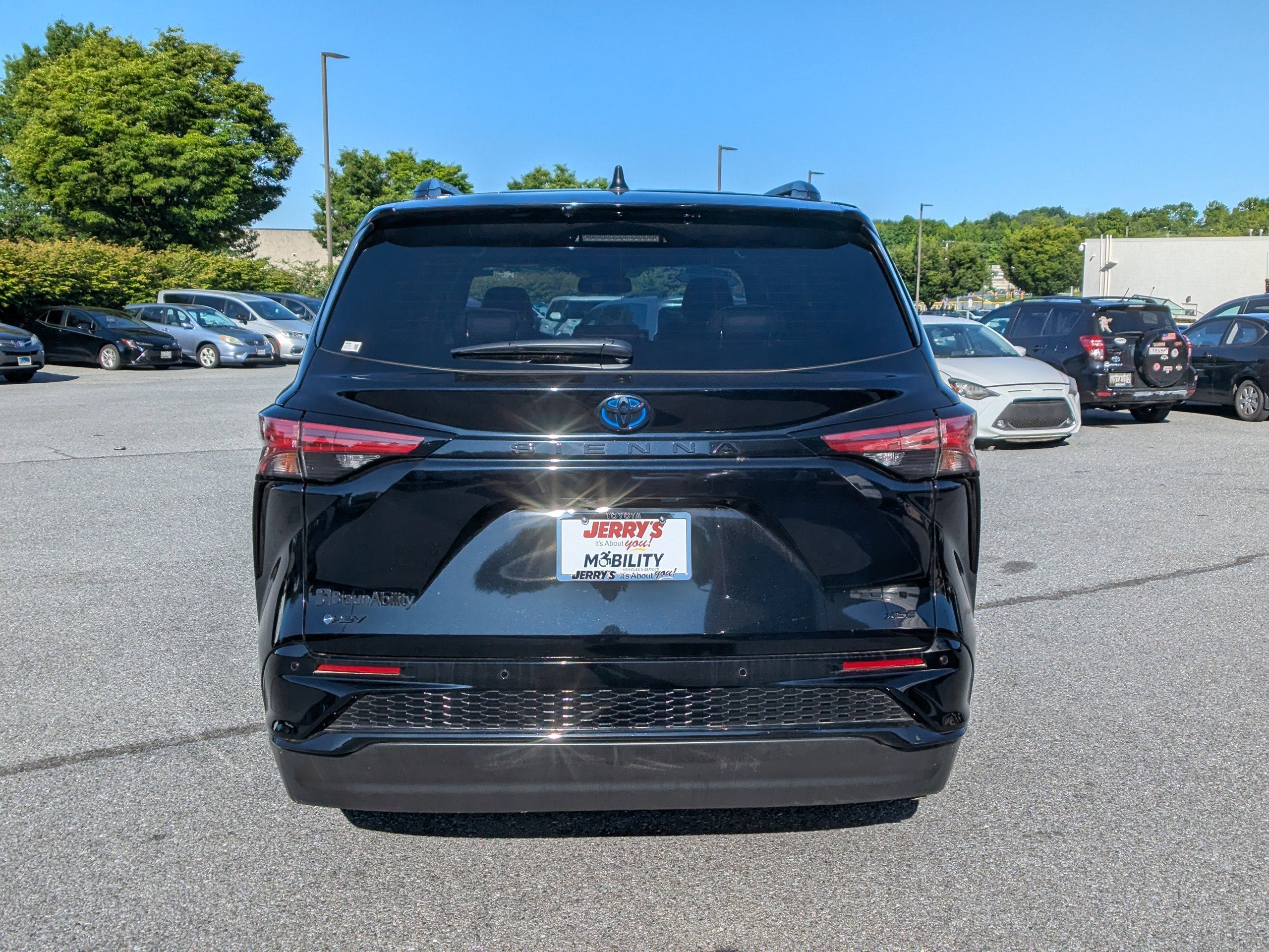 2025 Toyota Sienna XSE